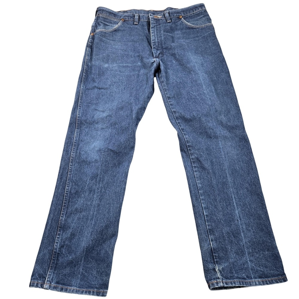 Wrangler Jeans Mens 36x30 (tag 38x30) Blue Medium Wash Regular Straight Denim